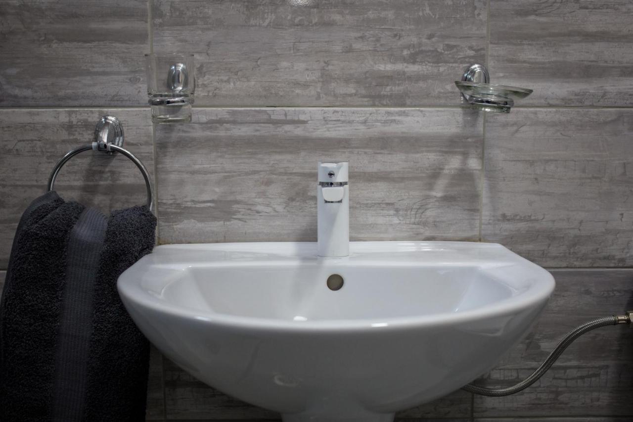 La Casa Hostel Ni Εξωτερικό φωτογραφία
