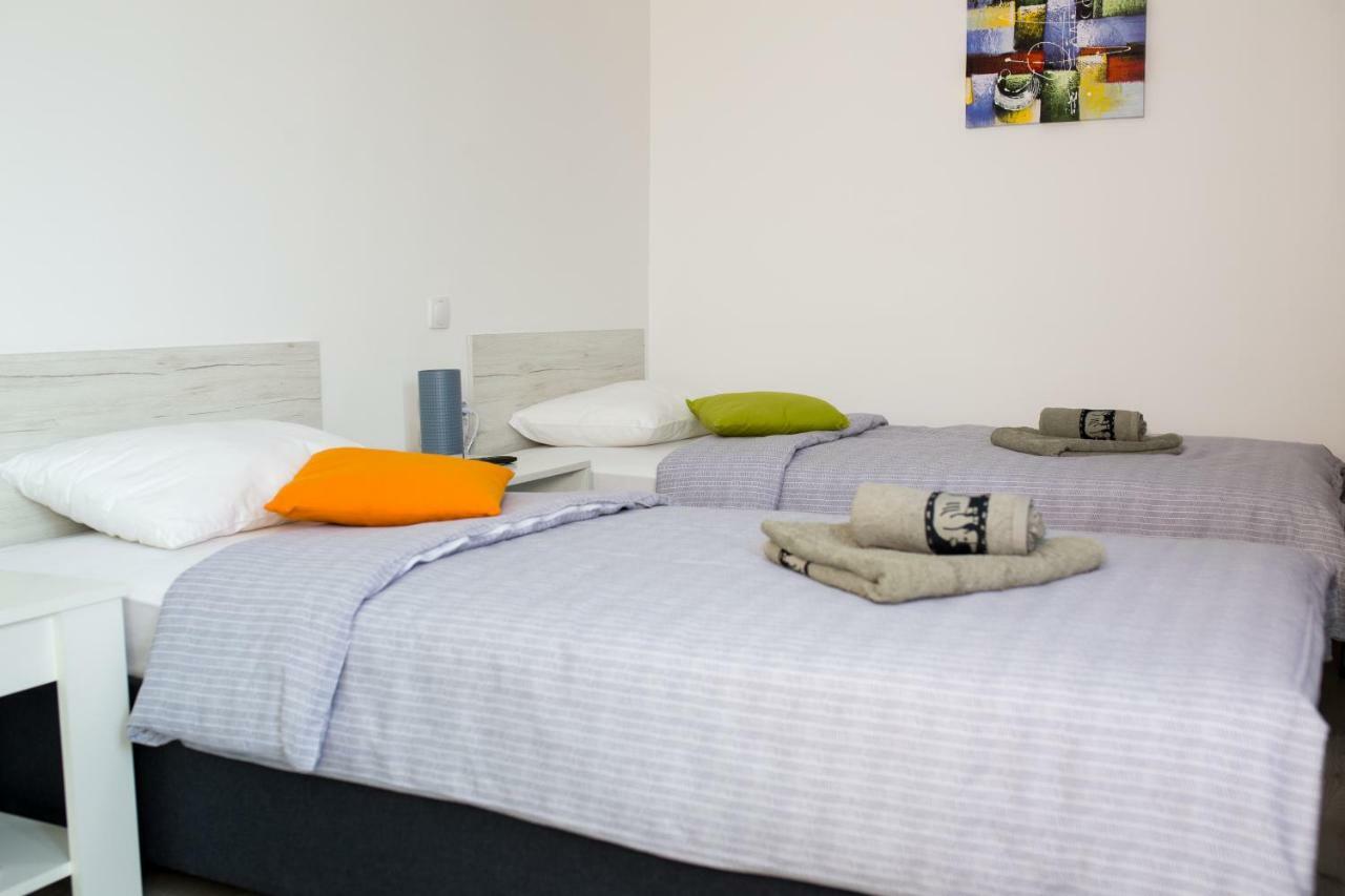 La Casa Hostel Ni Εξωτερικό φωτογραφία