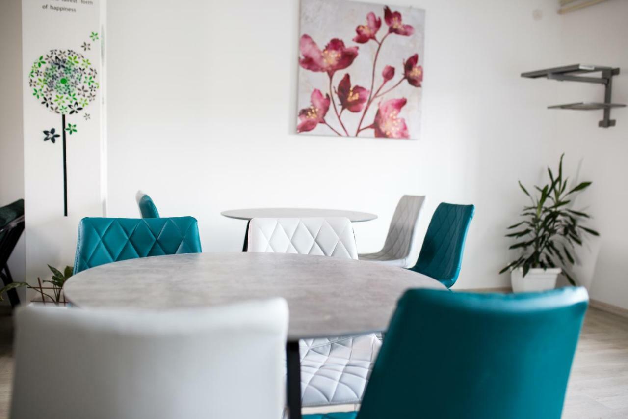 La Casa Hostel Ni Εξωτερικό φωτογραφία