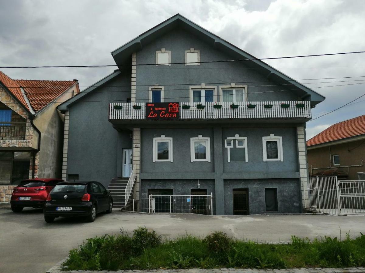 La Casa Hostel Ni Εξωτερικό φωτογραφία