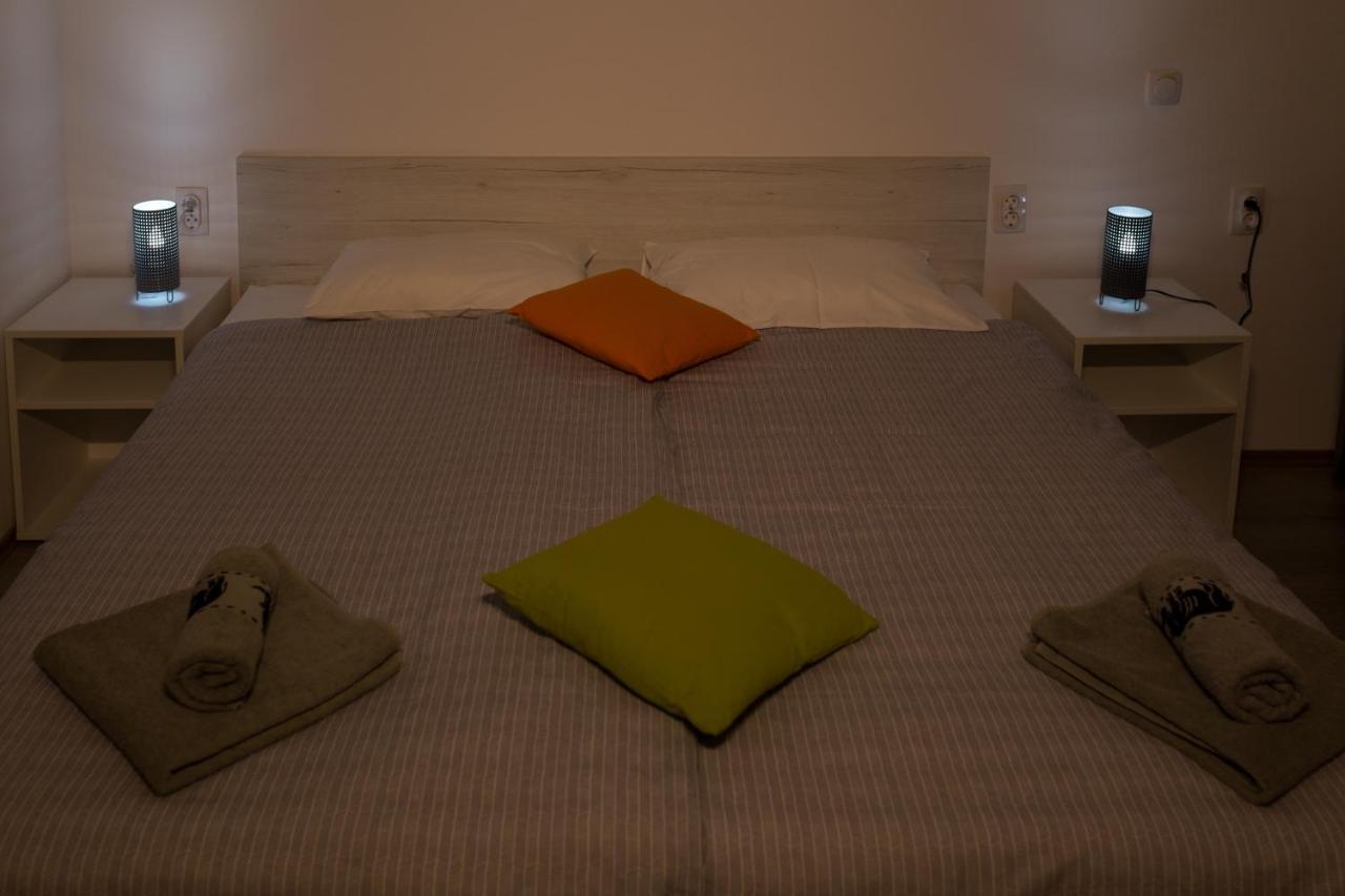 La Casa Hostel Ni Εξωτερικό φωτογραφία